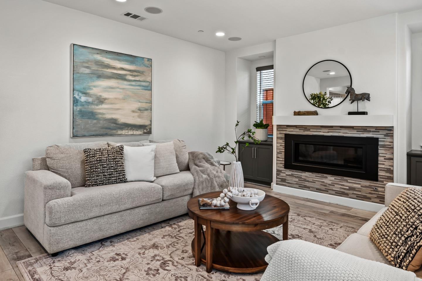 Detail Gallery Image 9 of 40 For 2721 Parkview Way, Marina,  CA 93933 - 4 Beds | 2/1 Baths