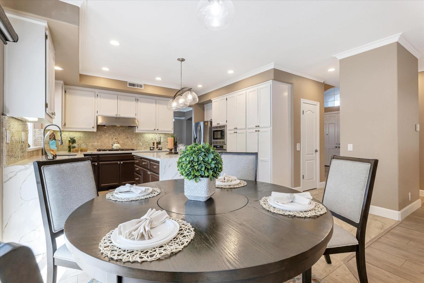 Detail Gallery Image 26 of 54 For 5213 Silvercrest Ridge Ct, San Jose,  CA 95135 - 5 Beds | 3 Baths