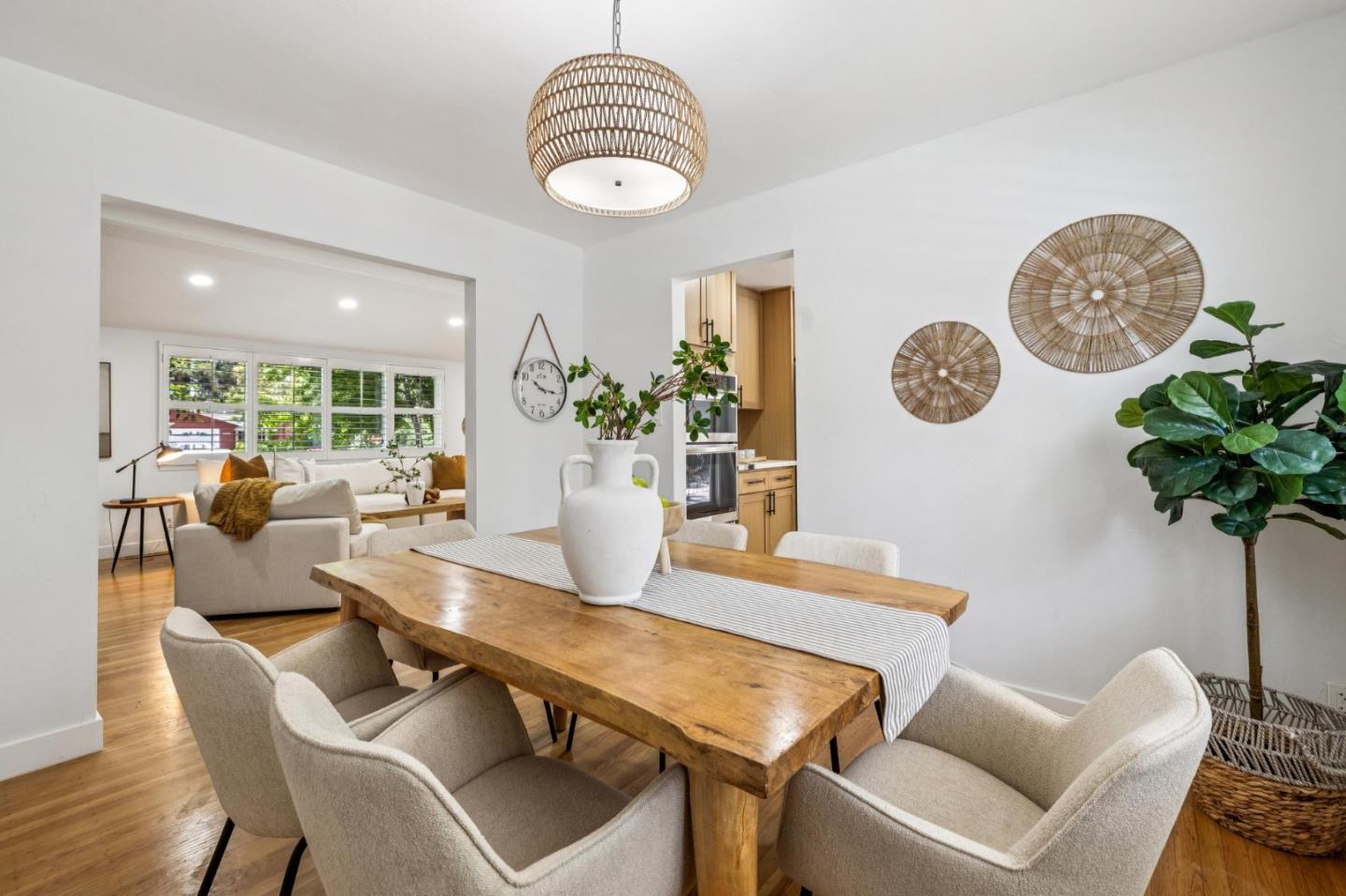 Detail Gallery Image 10 of 26 For 1500 E Campbell Ave, Campbell,  CA 95008 - 4 Beds | 2 Baths