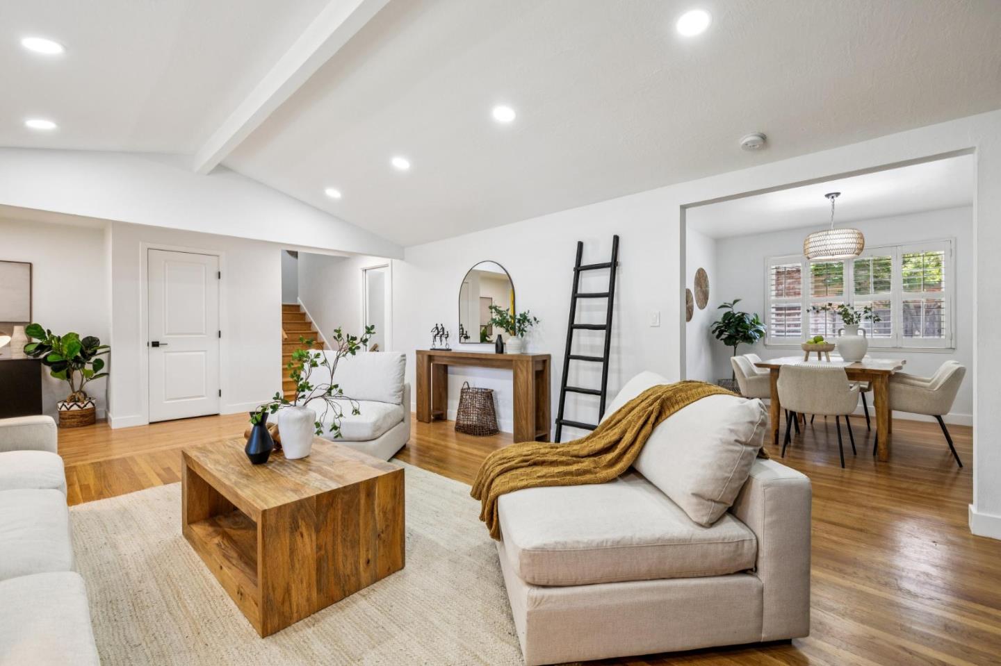 Detail Gallery Image 8 of 26 For 1500 E Campbell Ave, Campbell,  CA 95008 - 4 Beds | 2 Baths