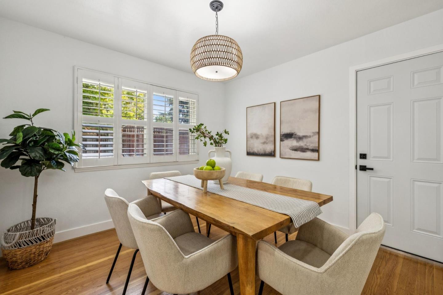 Detail Gallery Image 9 of 26 For 1500 E Campbell Ave, Campbell,  CA 95008 - 4 Beds | 2 Baths