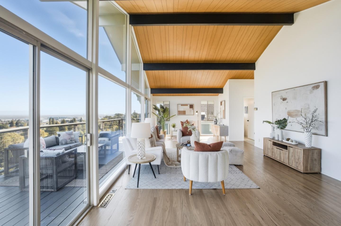 Detail Gallery Image 10 of 44 For 88 Madera Ave, San Carlos,  CA 94070 - 3 Beds | 2/1 Baths