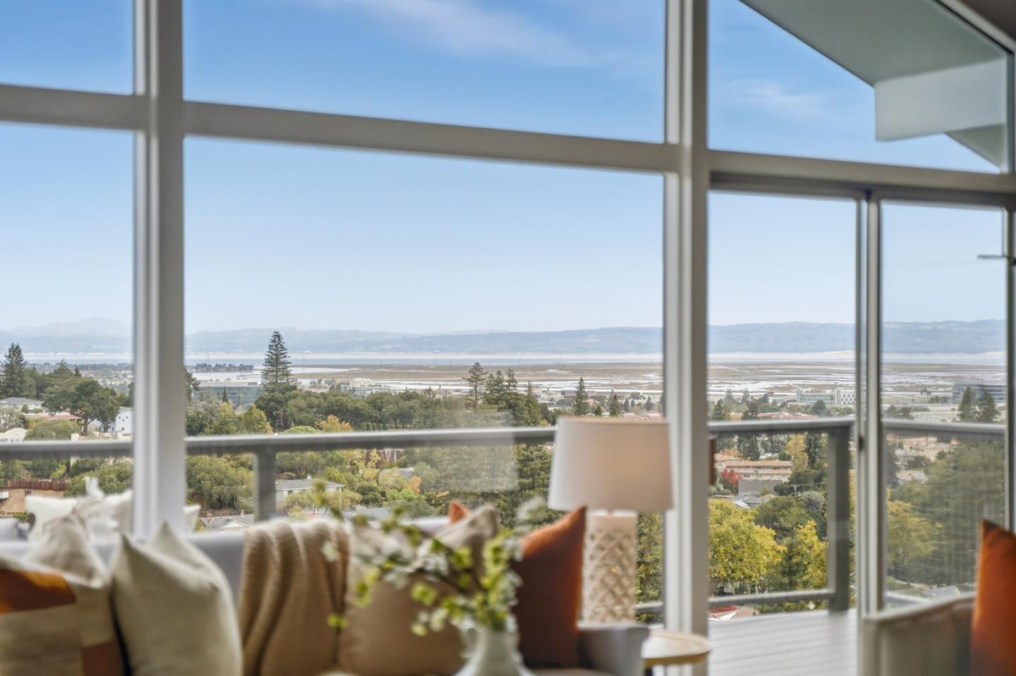 Detail Gallery Image 2 of 44 For 88 Madera Ave, San Carlos,  CA 94070 - 3 Beds | 2/1 Baths