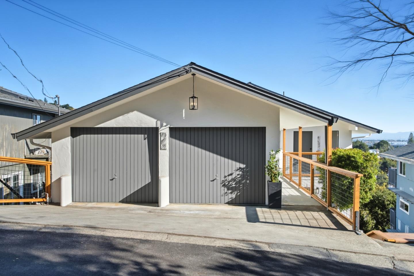 Detail Gallery Image 38 of 44 For 88 Madera Ave, San Carlos,  CA 94070 - 3 Beds | 2/1 Baths