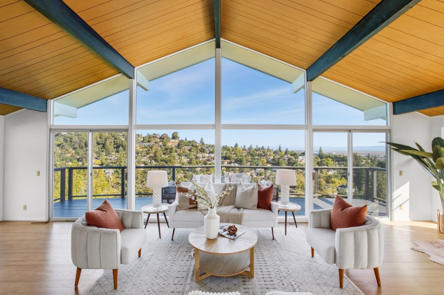 Detail Gallery Image 6 of 44 For 88 Madera Ave, San Carlos,  CA 94070 - 3 Beds | 2/1 Baths