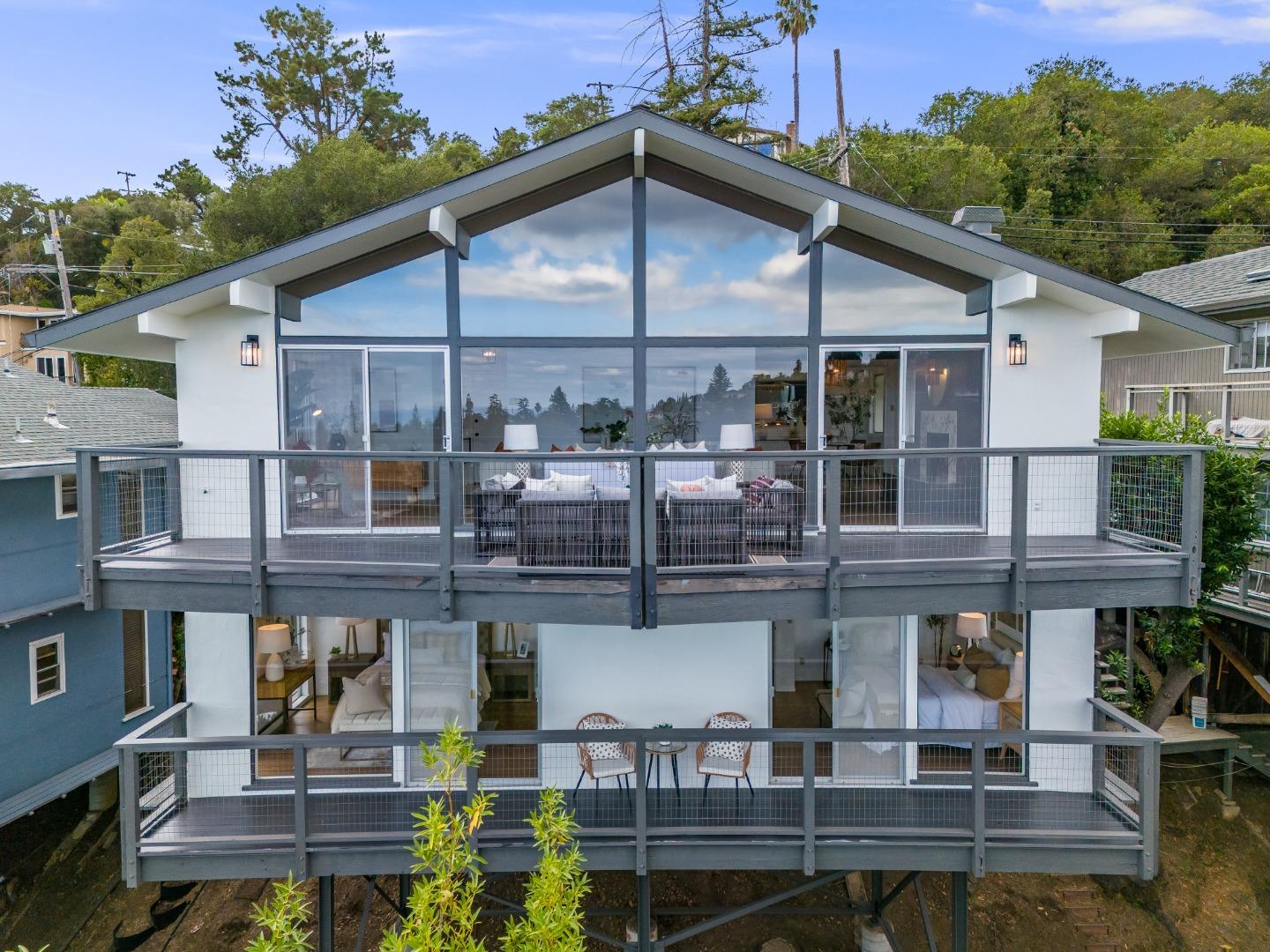 Detail Gallery Image 7 of 44 For 88 Madera Ave, San Carlos,  CA 94070 - 3 Beds | 2/1 Baths