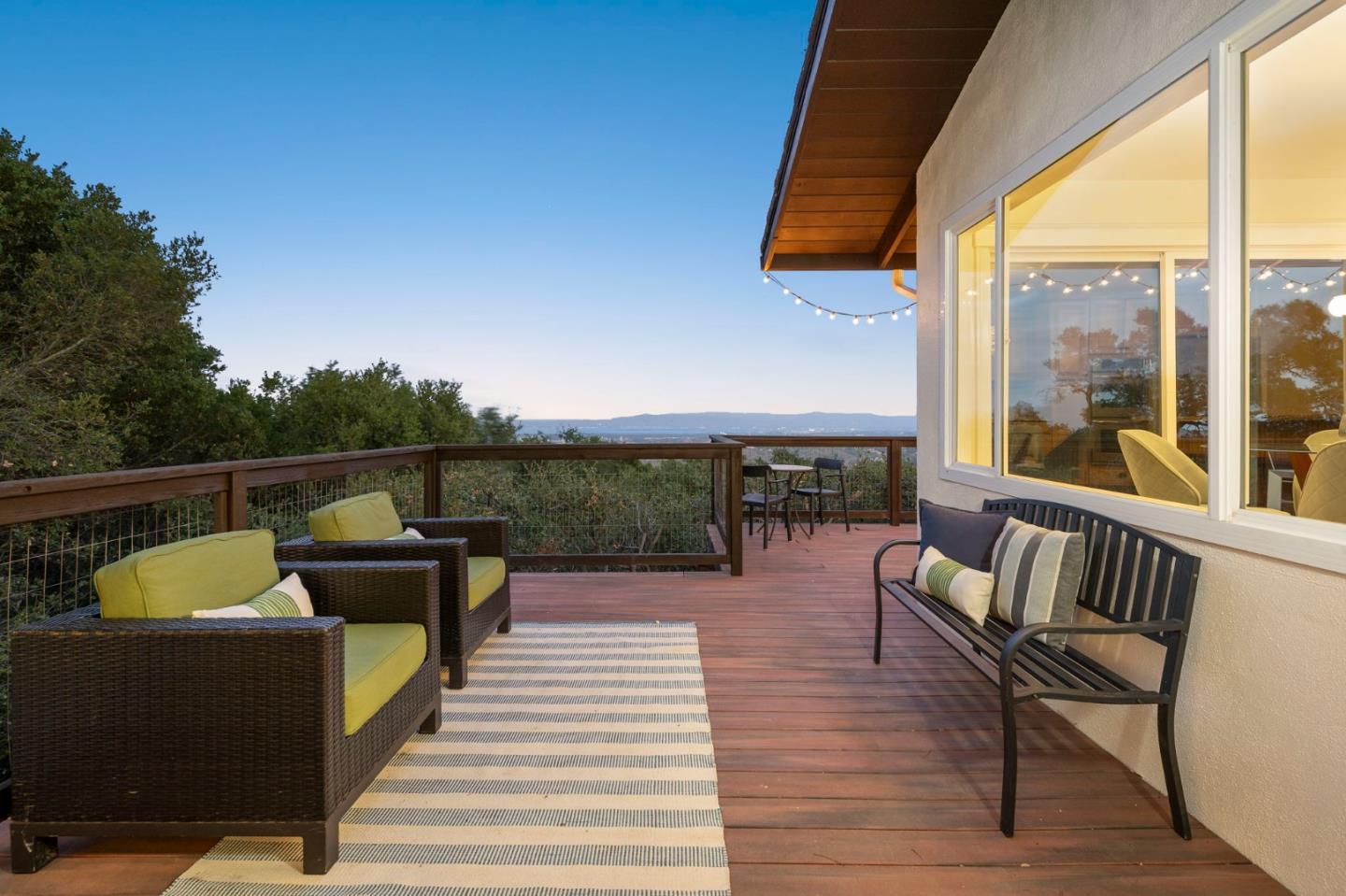 Detail Gallery Image 11 of 45 For 168 Sunrise Dr, Woodside,  CA 94062 - 2 Beds | 2 Baths