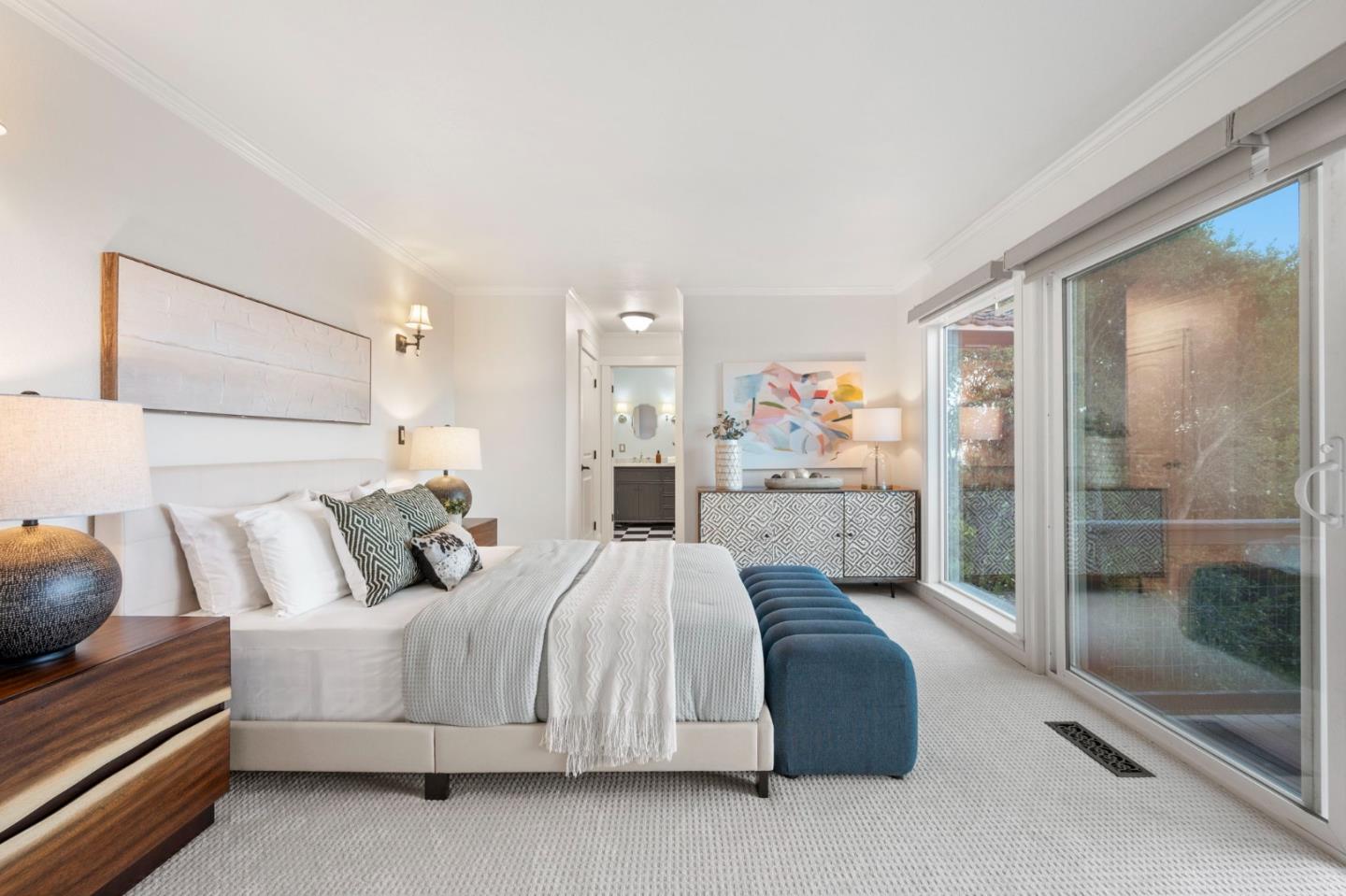 Detail Gallery Image 22 of 45 For 168 Sunrise Dr, Woodside,  CA 94062 - 2 Beds | 2 Baths