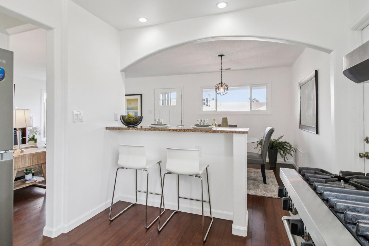 Detail Gallery Image 11 of 27 For 3 Bradford, South San Francisco,  CA 94080 - 3 Beds | 1 Baths