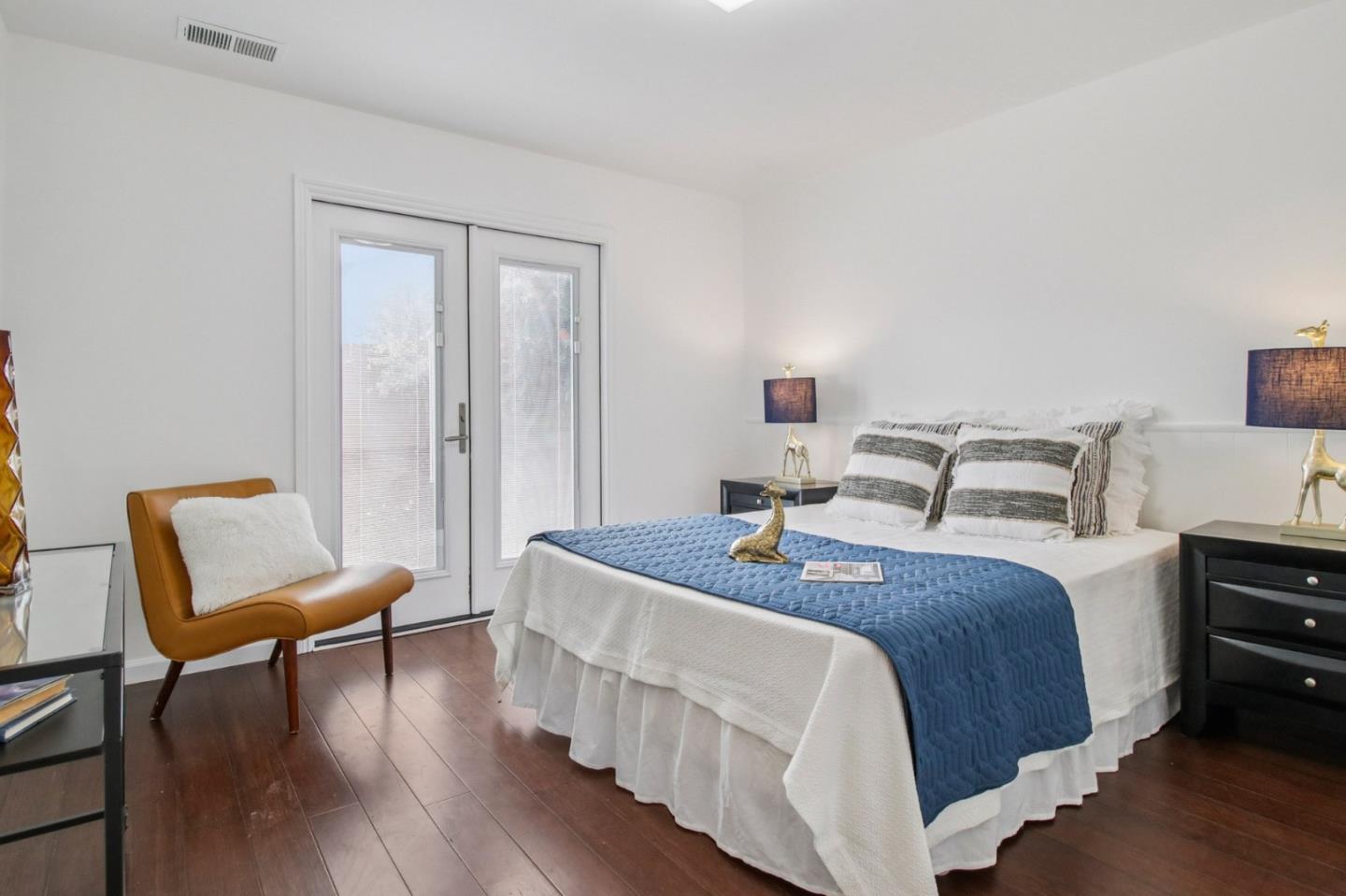 Detail Gallery Image 16 of 27 For 3 Bradford, South San Francisco,  CA 94080 - 3 Beds | 1 Baths