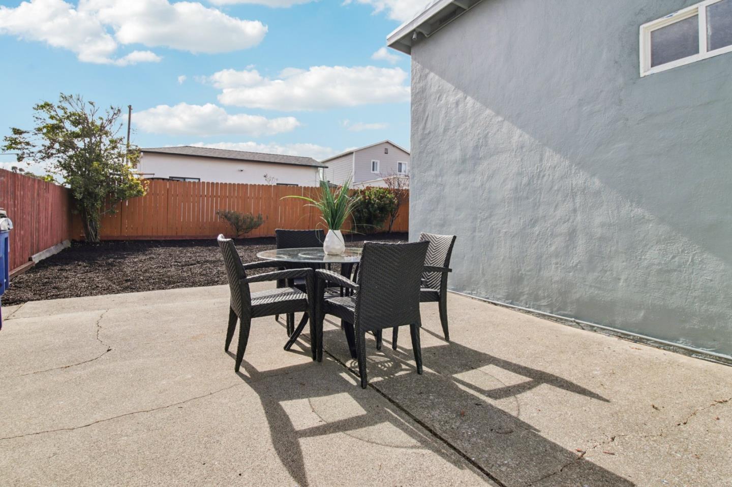 Detail Gallery Image 23 of 27 For 3 Bradford, South San Francisco,  CA 94080 - 3 Beds | 1 Baths