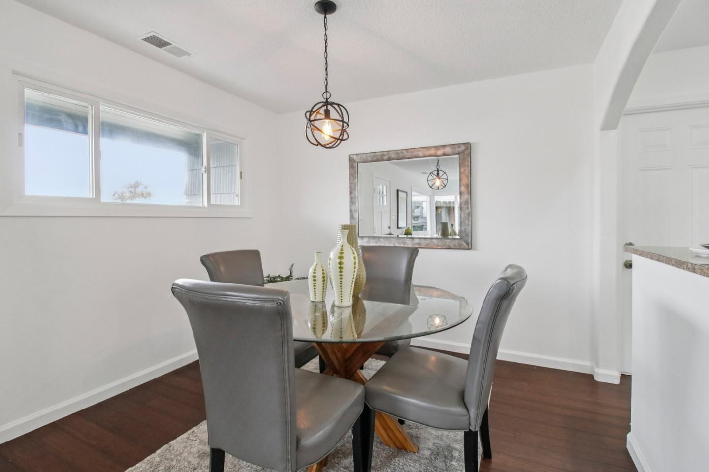 Detail Gallery Image 6 of 27 For 3 Bradford, South San Francisco,  CA 94080 - 3 Beds | 1 Baths