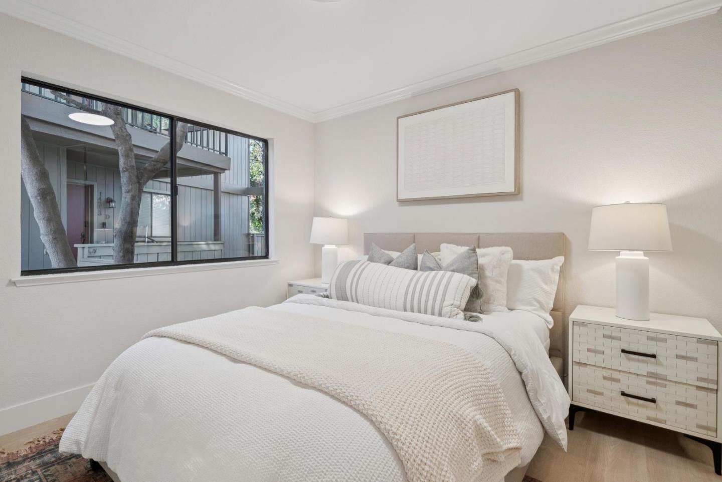 Detail Gallery Image 12 of 19 For 14355 Saratoga Ave a,  Saratoga,  CA 95070 - 3 Beds | 2 Baths