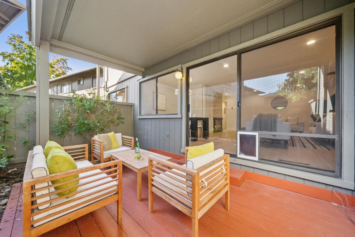 Detail Gallery Image 15 of 19 For 14355 Saratoga Ave a,  Saratoga,  CA 95070 - 3 Beds | 2 Baths