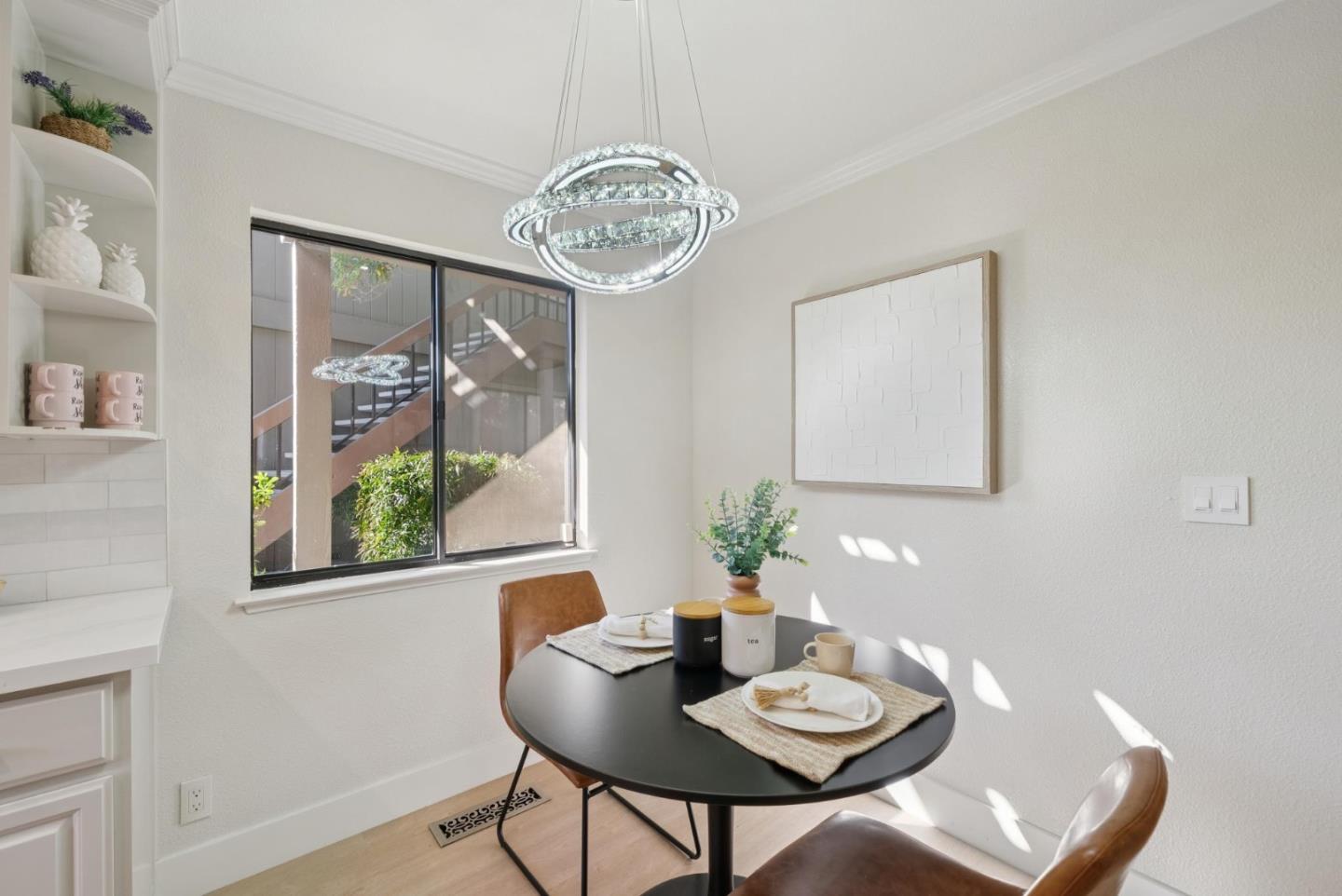 Detail Gallery Image 7 of 19 For 14355 Saratoga Ave a,  Saratoga,  CA 95070 - 3 Beds | 2 Baths