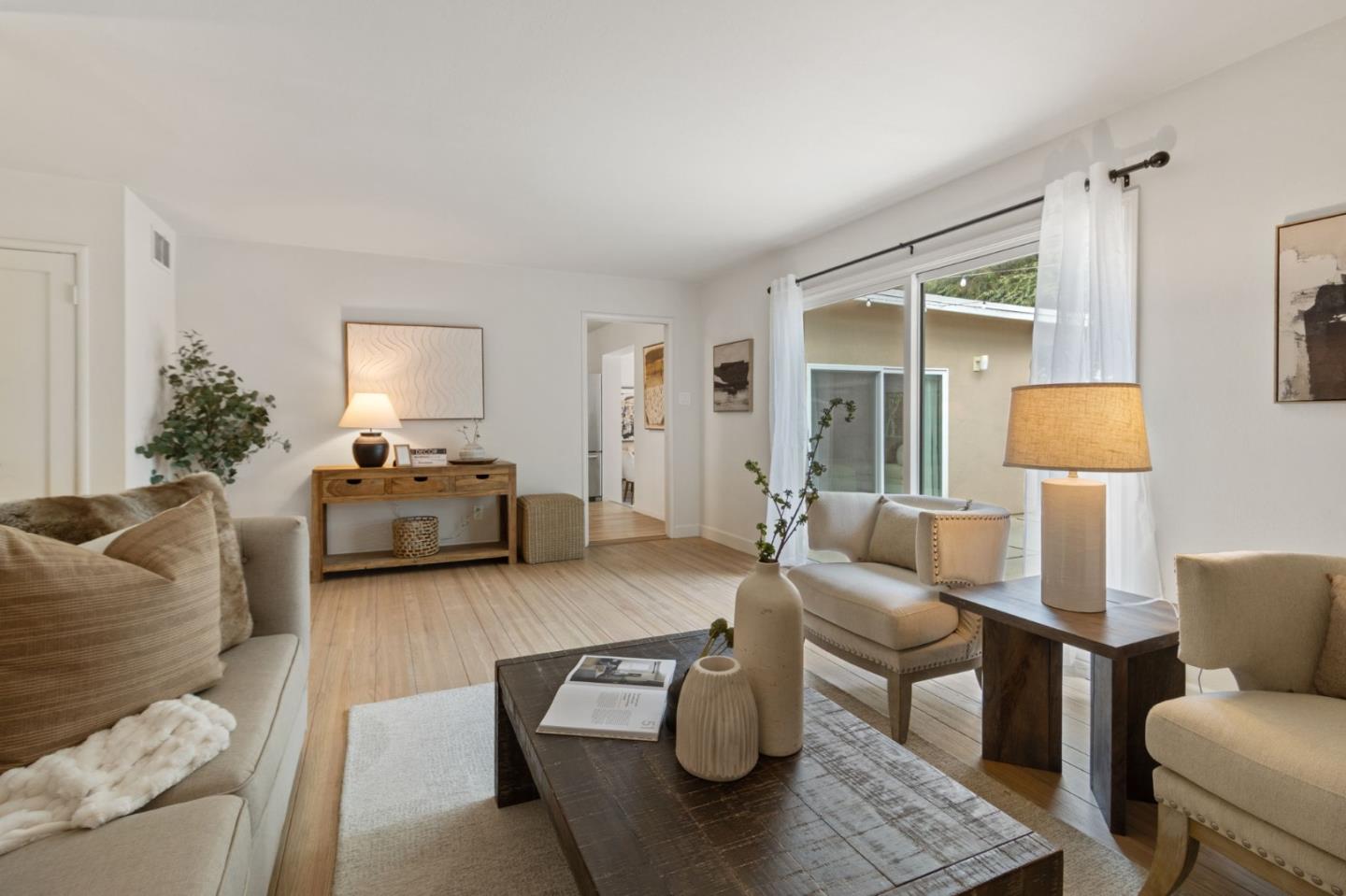 Detail Gallery Image 6 of 58 For 1418 Hancock Ave, San Mateo,  CA 94403 - 4 Beds | 2 Baths