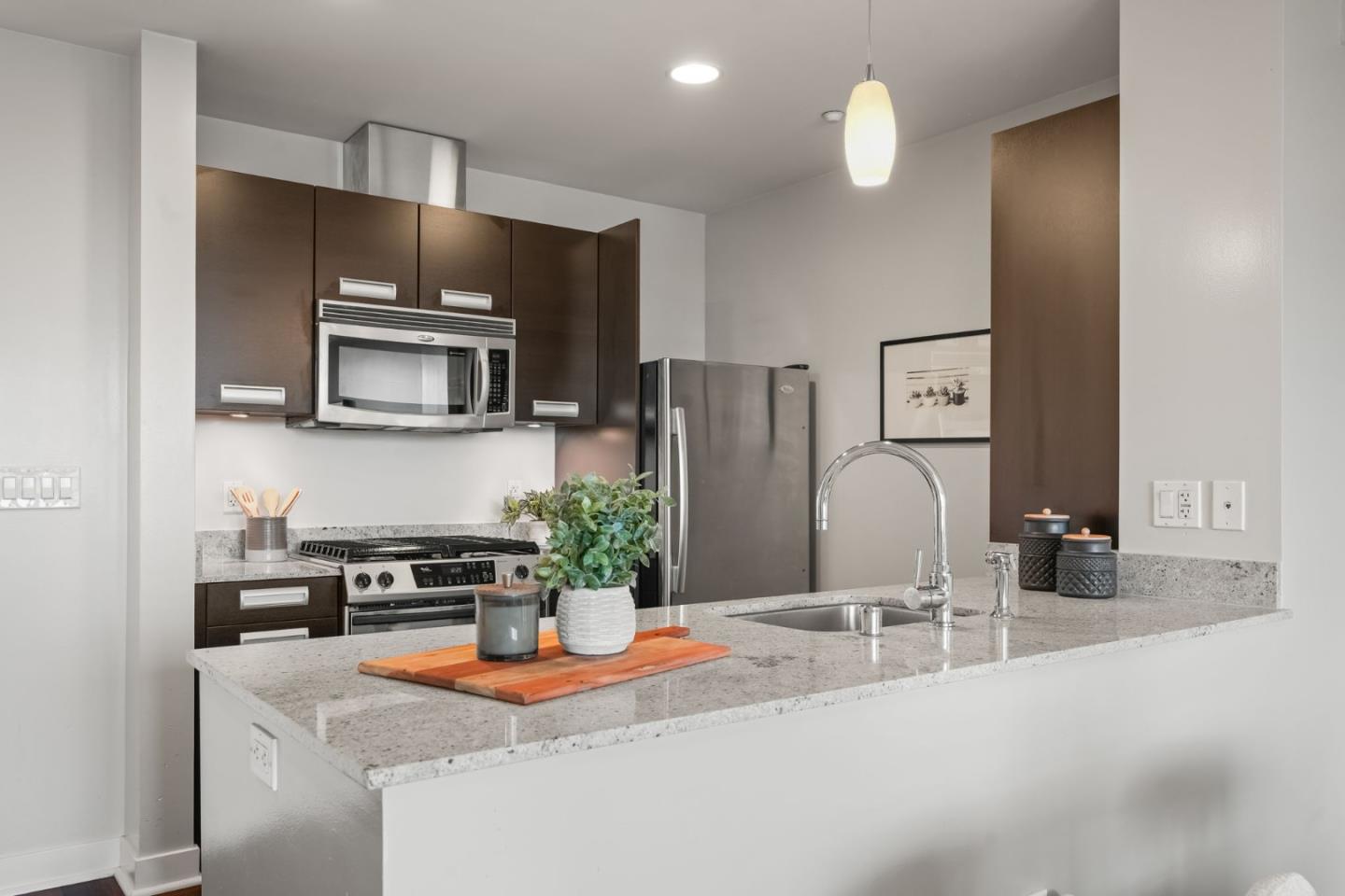 Detail Gallery Image 4 of 35 For 300 Berry St #914,  San Francisco,  CA 94158 - 1 Beds | 1 Baths