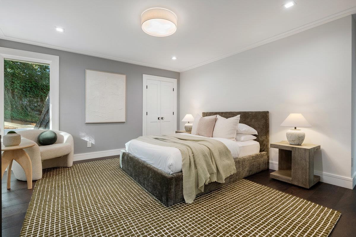 Detail Gallery Image 18 of 36 For 745 Endfield Way, Hillsborough,  CA 94010 - 4 Beds | 3 Baths