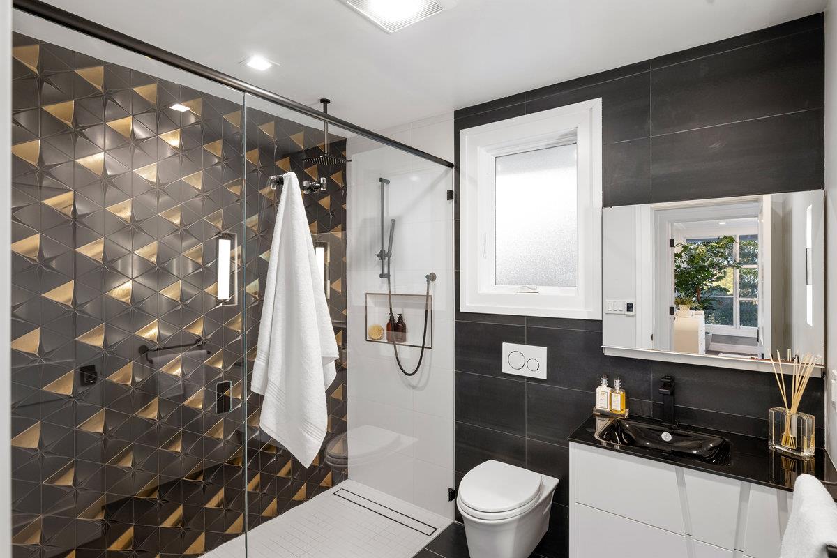 Detail Gallery Image 22 of 36 For 745 Endfield Way, Hillsborough,  CA 94010 - 4 Beds | 3 Baths