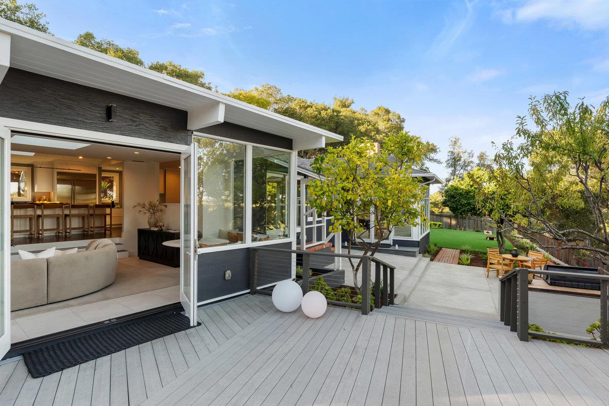 Detail Gallery Image 24 of 36 For 745 Endfield Way, Hillsborough,  CA 94010 - 4 Beds | 3 Baths