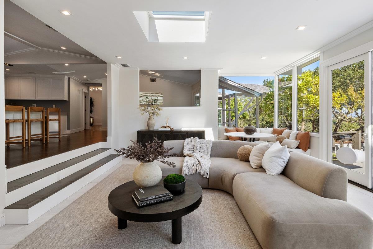 Detail Gallery Image 3 of 36 For 745 Endfield Way, Hillsborough,  CA 94010 - 4 Beds | 3 Baths