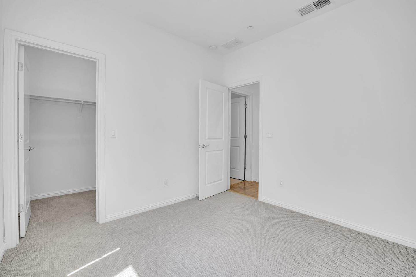 Detail Gallery Image 15 of 42 For 2580 Gimelli Way, San Jose,  CA 95133 - 3 Beds | 3 Baths