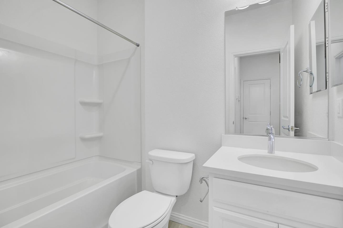 Detail Gallery Image 17 of 42 For 2580 Gimelli Way, San Jose,  CA 95133 - 3 Beds | 3 Baths