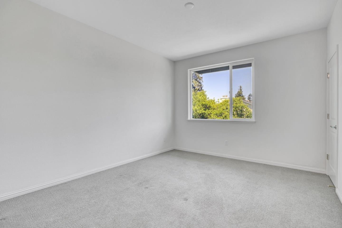 Detail Gallery Image 27 of 42 For 2580 Gimelli Way, San Jose,  CA 95133 - 3 Beds | 3 Baths