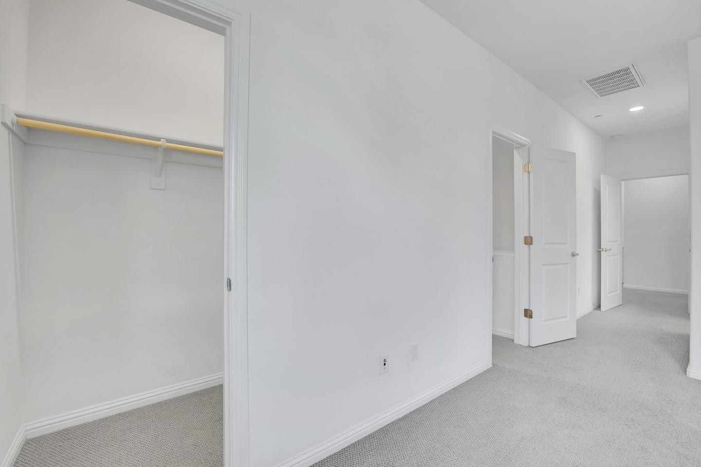 Detail Gallery Image 31 of 42 For 2580 Gimelli Way, San Jose,  CA 95133 - 3 Beds | 3 Baths