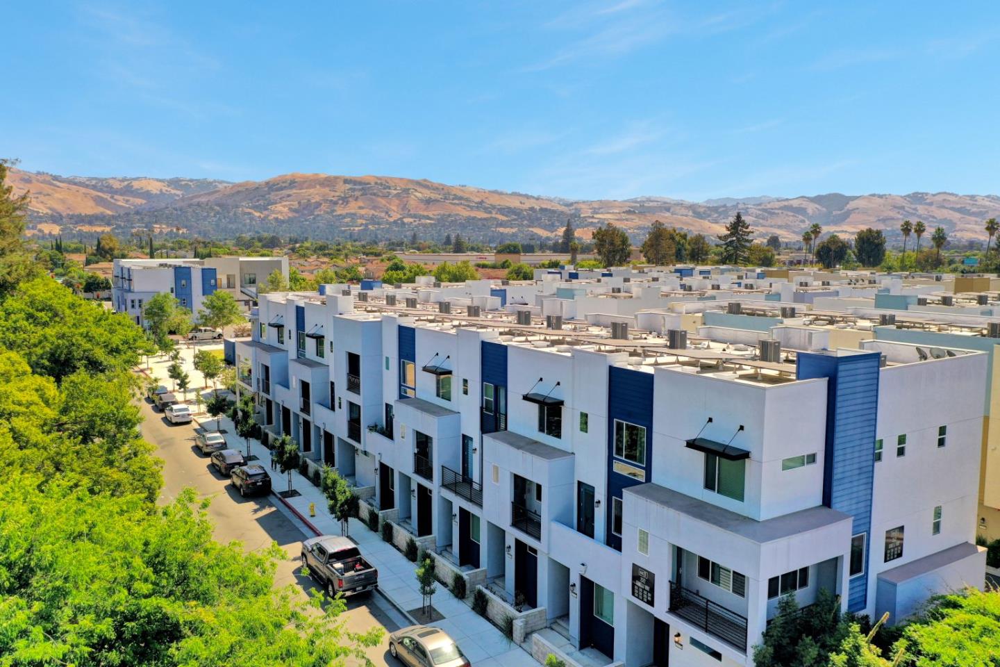 Detail Gallery Image 37 of 42 For 2580 Gimelli Way, San Jose,  CA 95133 - 3 Beds | 3 Baths