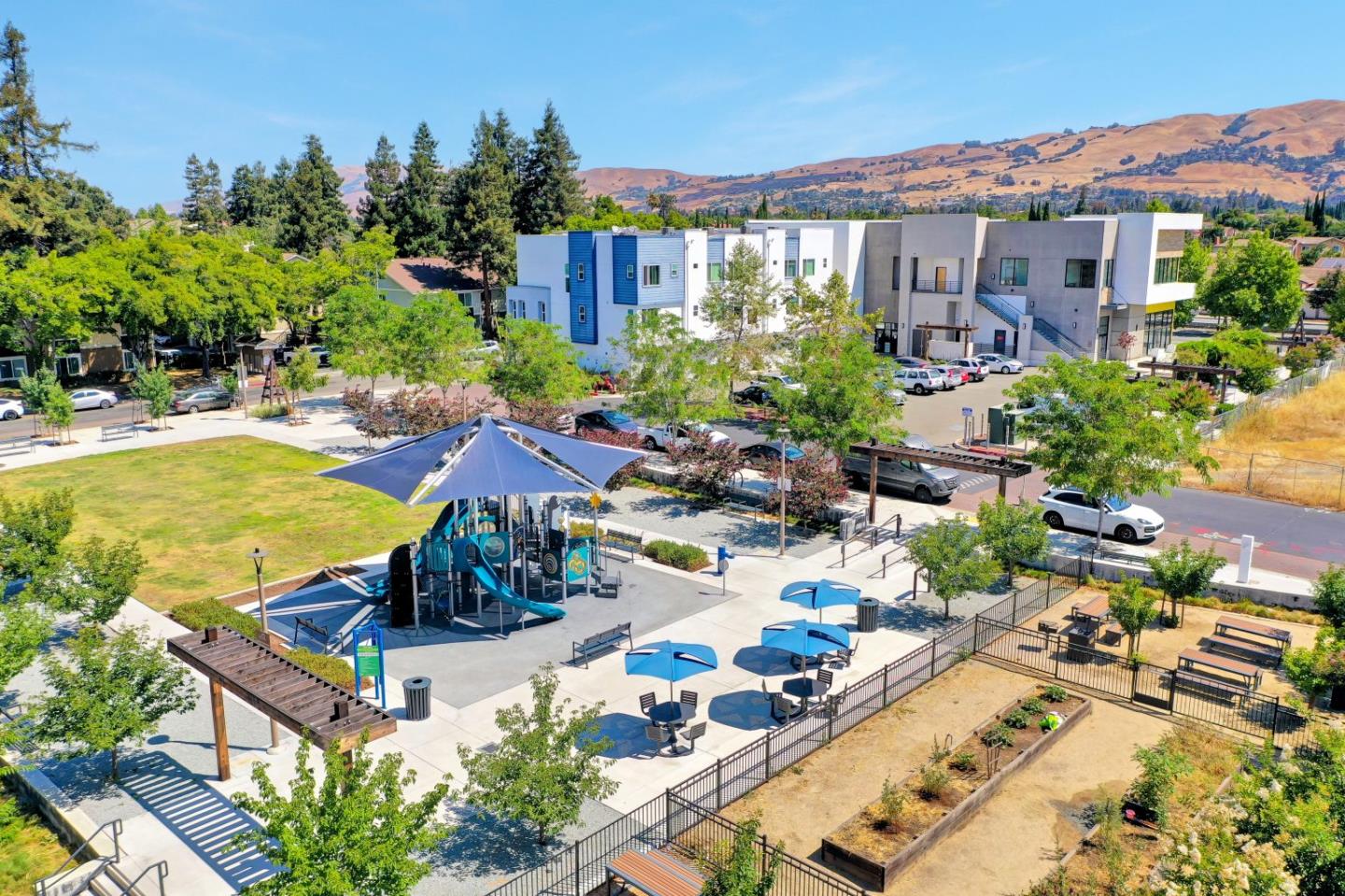 Detail Gallery Image 41 of 42 For 2580 Gimelli Way, San Jose,  CA 95133 - 3 Beds | 3 Baths