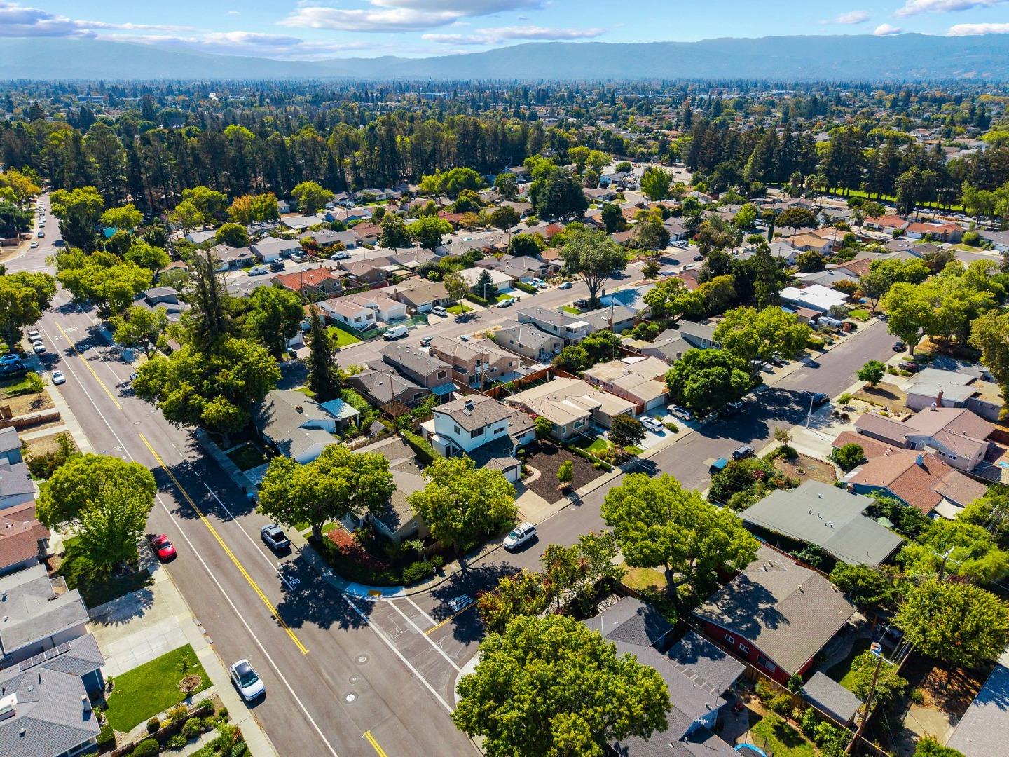 Detail Gallery Image 15 of 53 For 2416 Johnson Pl, Santa Clara,  CA 95050 - 5 Beds | 3 Baths