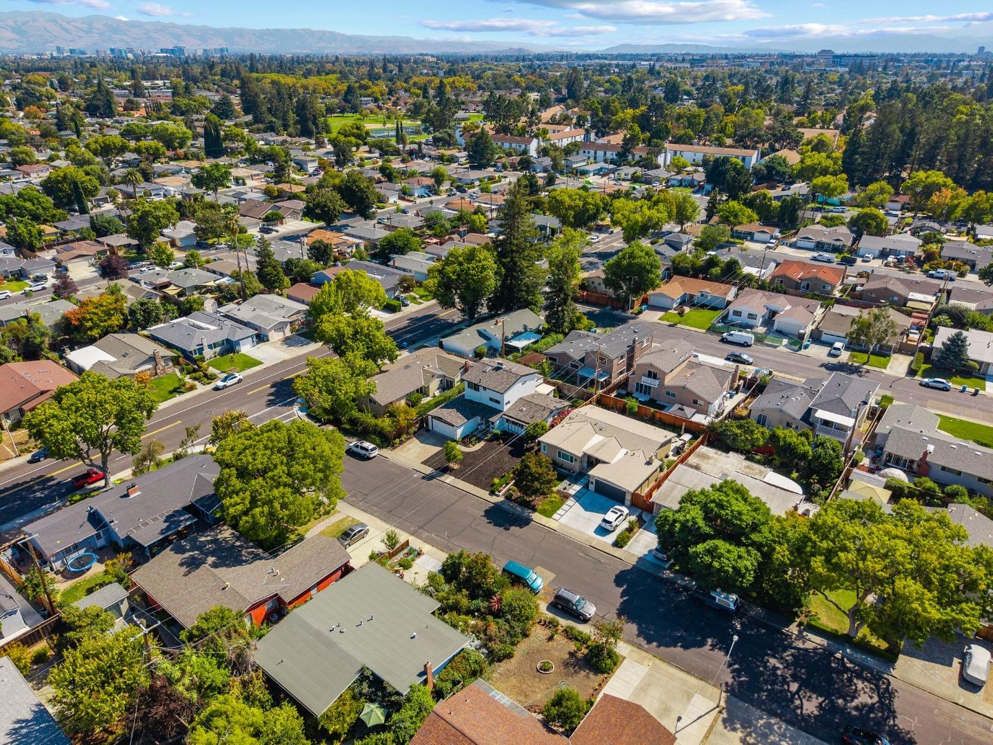 Detail Gallery Image 16 of 53 For 2416 Johnson Pl, Santa Clara,  CA 95050 - 5 Beds | 3 Baths