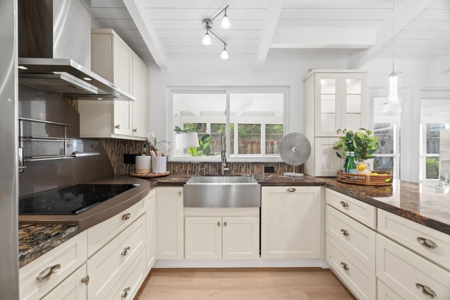 Detail Gallery Image 26 of 53 For 2416 Johnson Pl, Santa Clara,  CA 95050 - 5 Beds | 3 Baths