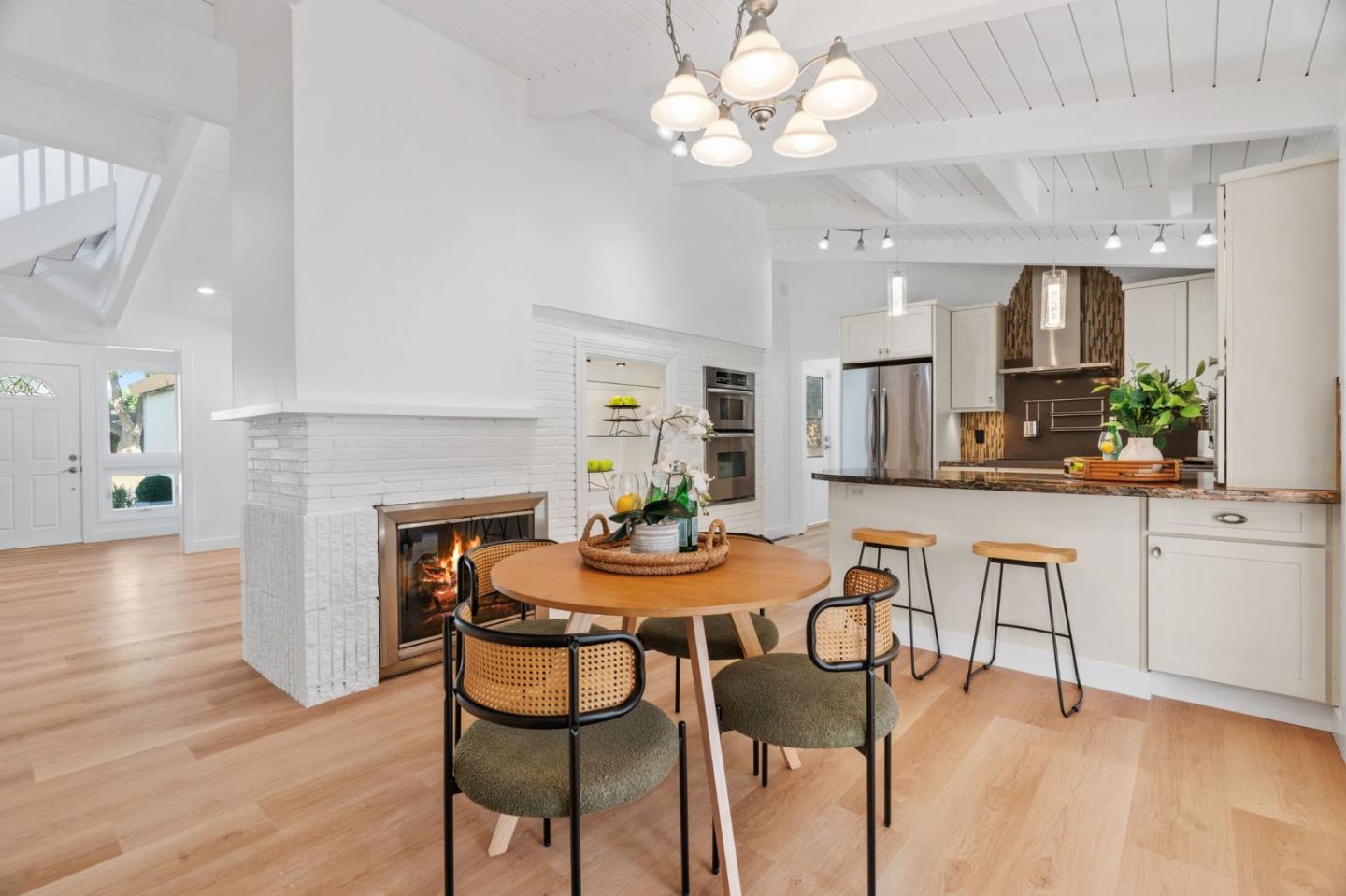 Detail Gallery Image 29 of 53 For 2416 Johnson Pl, Santa Clara,  CA 95050 - 5 Beds | 3 Baths