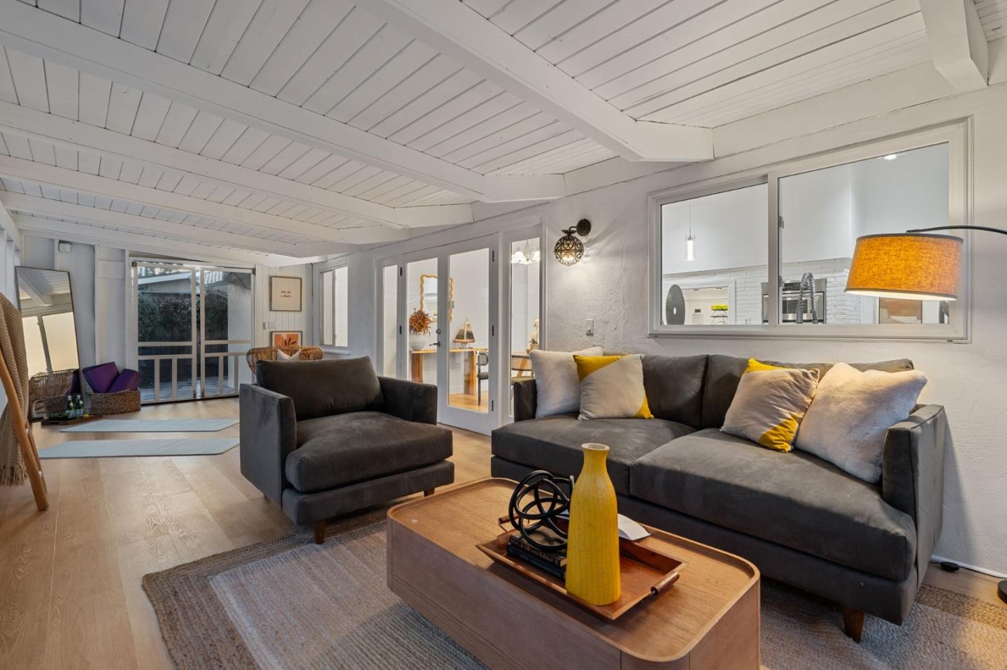 Detail Gallery Image 4 of 53 For 2416 Johnson Pl, Santa Clara,  CA 95050 - 5 Beds | 3 Baths