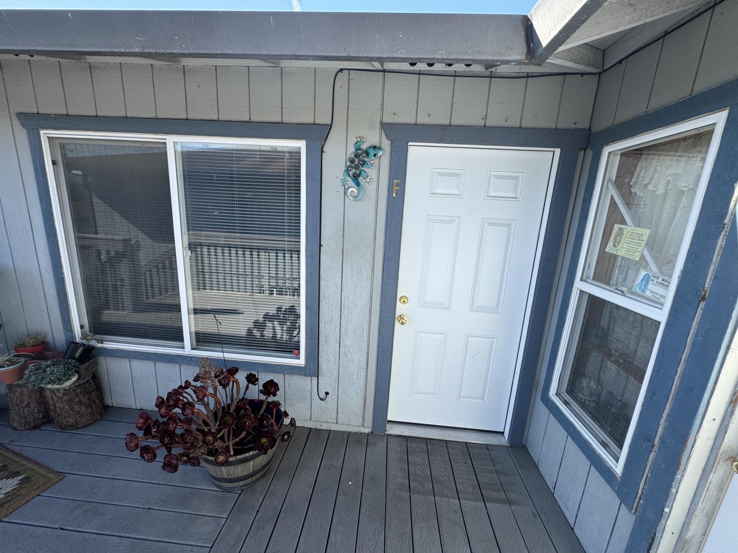 Detail Gallery Image 4 of 23 For 1051 Rider Ave #F,  Salinas,  CA 93905 - 3 Beds | 1 Baths