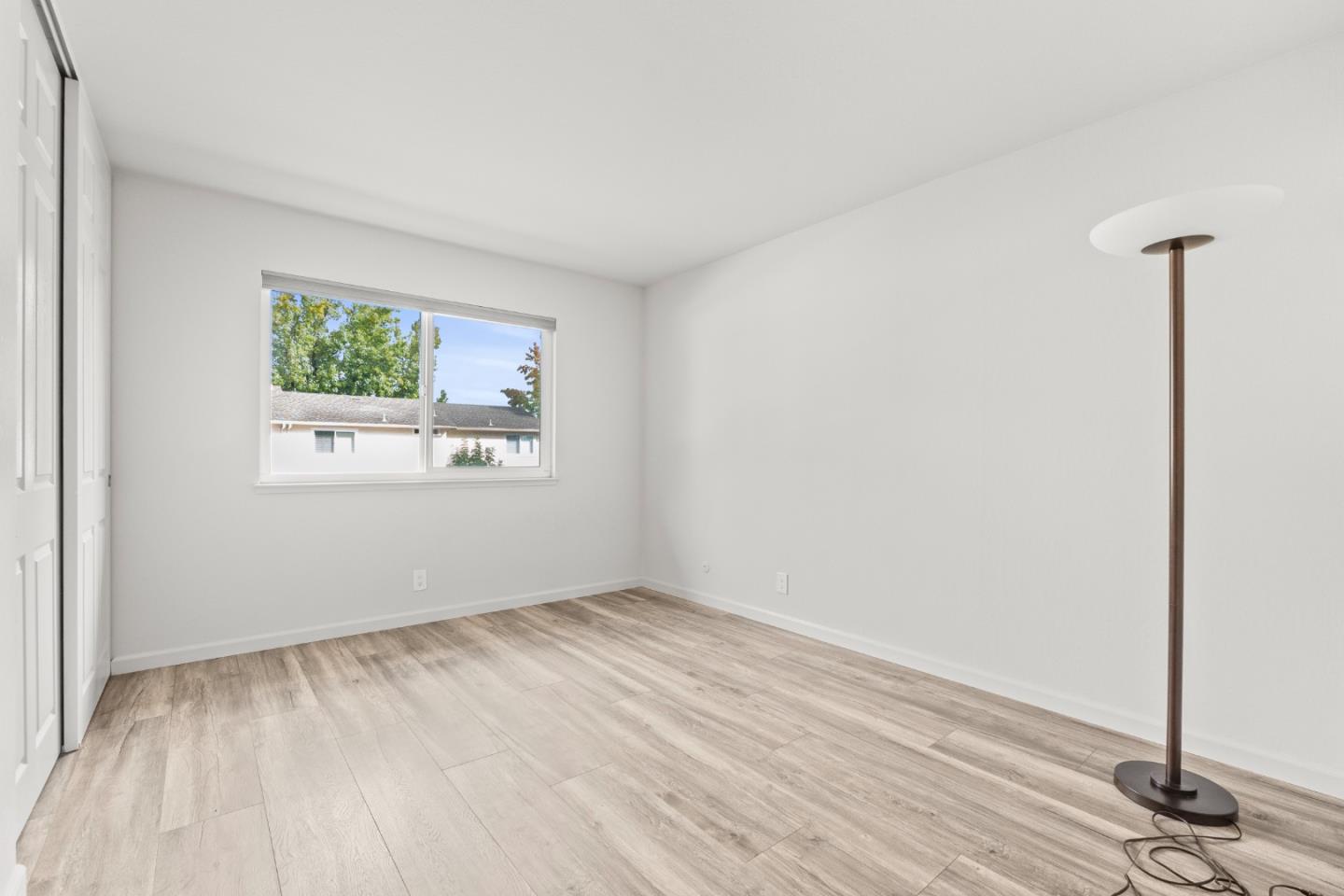 Detail Gallery Image 15 of 26 For 3828 Keneland Way, Pleasanton,  CA 94588 - 4 Beds | 2/1 Baths