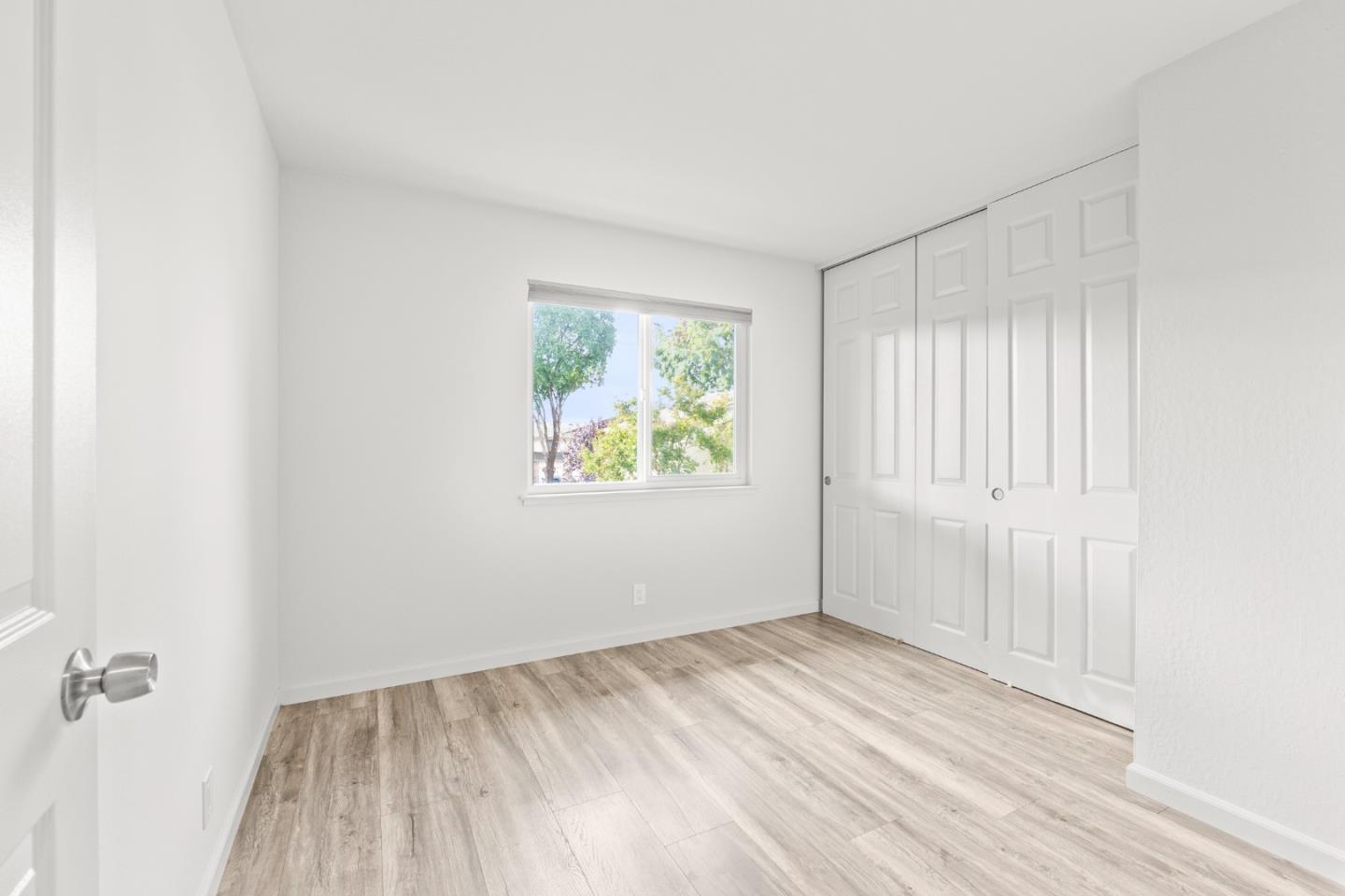 Detail Gallery Image 18 of 26 For 3828 Keneland Way, Pleasanton,  CA 94588 - 4 Beds | 2/1 Baths