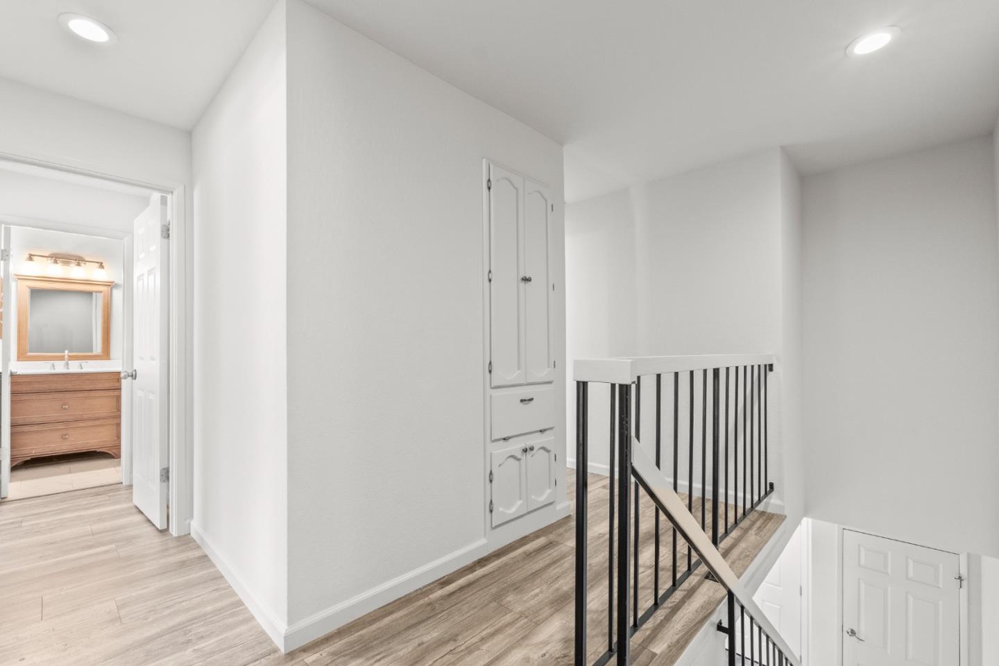 Detail Gallery Image 22 of 26 For 3828 Keneland Way, Pleasanton,  CA 94588 - 4 Beds | 2/1 Baths