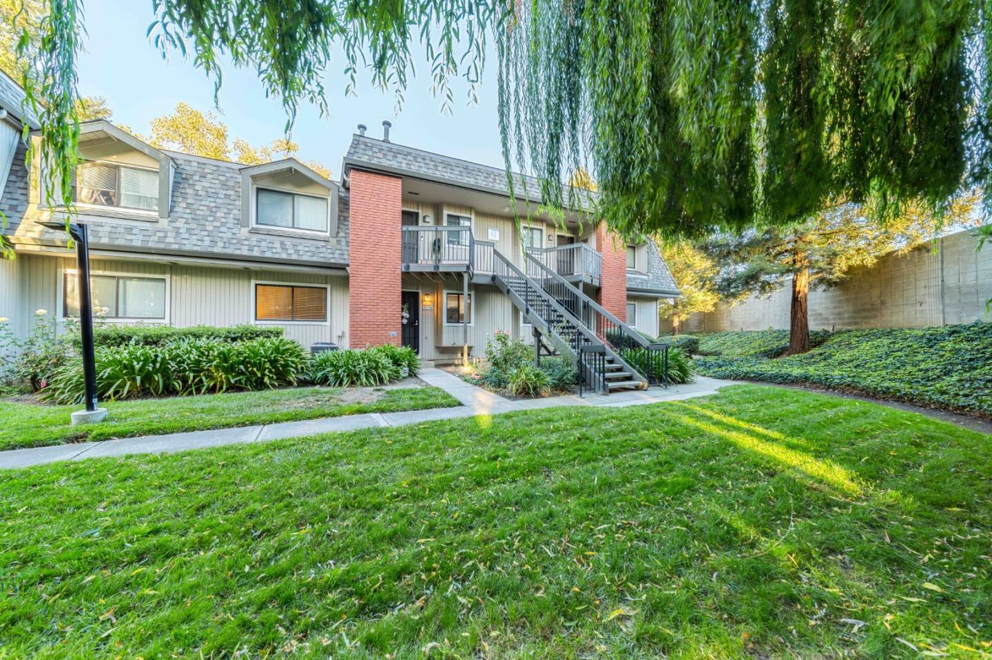 Detail Gallery Image 11 of 31 For 3354 Shadow Park Pl, San Jose,  CA 95121 - 2 Beds | 1 Baths