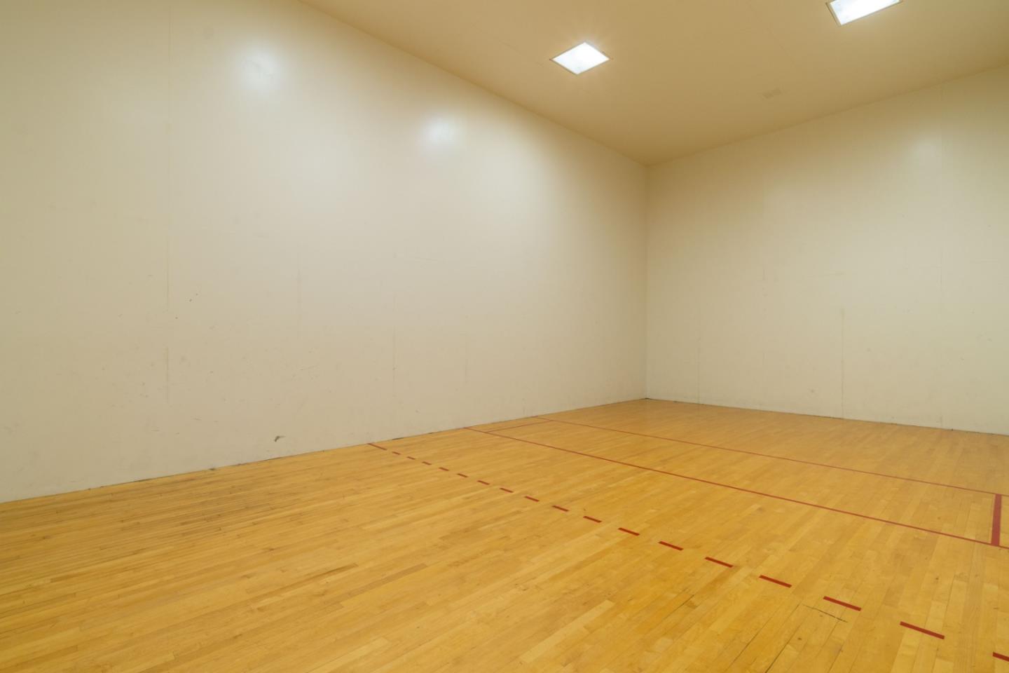 Detail Gallery Image 14 of 31 For 3354 Shadow Park Pl, San Jose,  CA 95121 - 2 Beds | 1 Baths