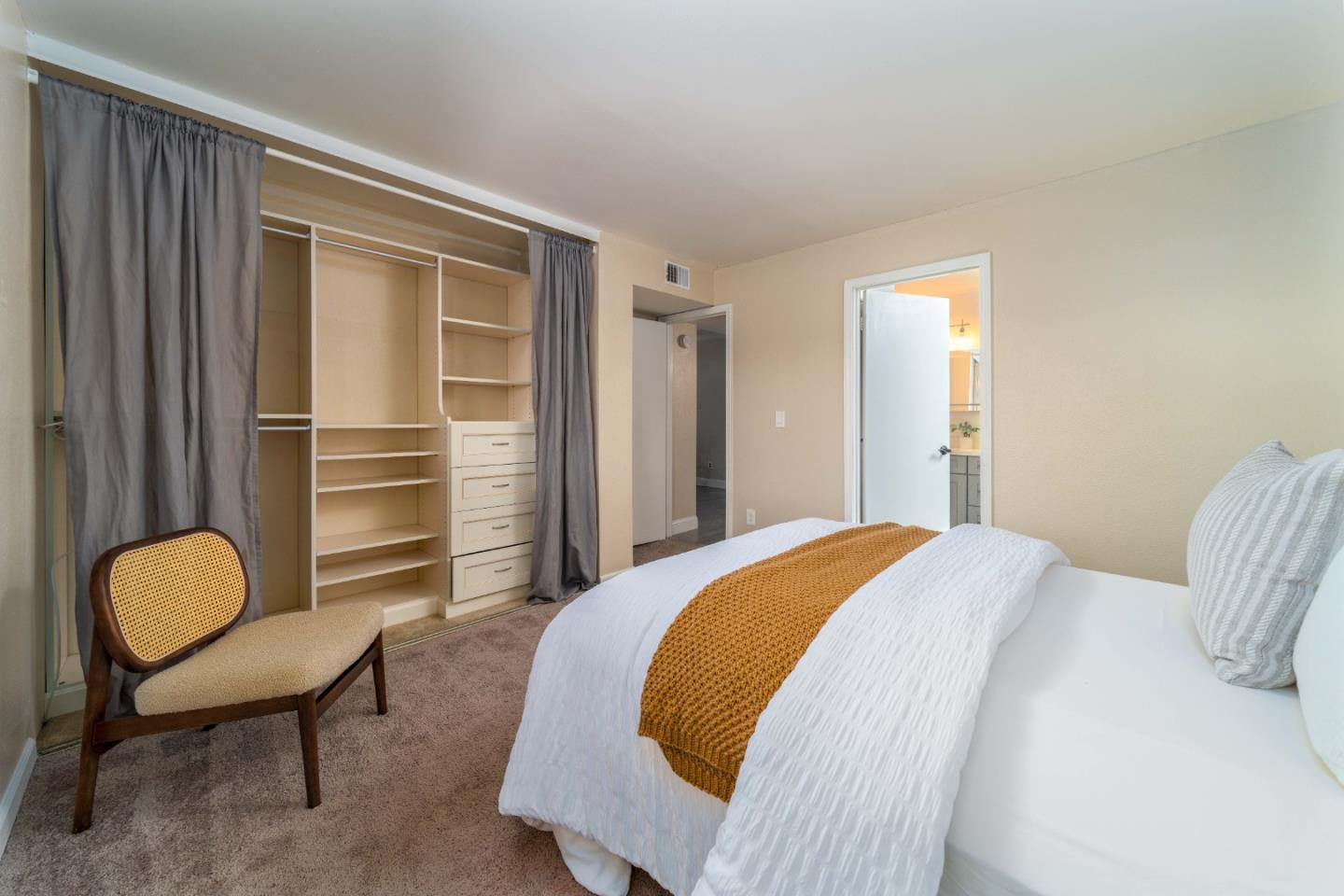 Detail Gallery Image 22 of 31 For 3354 Shadow Park Pl, San Jose,  CA 95121 - 2 Beds | 1 Baths