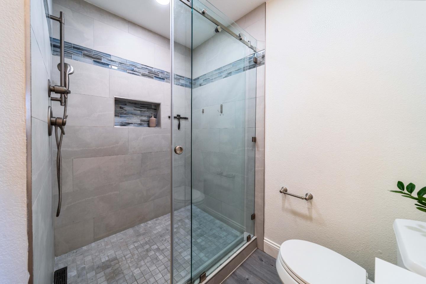 Detail Gallery Image 4 of 31 For 3354 Shadow Park Pl, San Jose,  CA 95121 - 2 Beds | 1 Baths