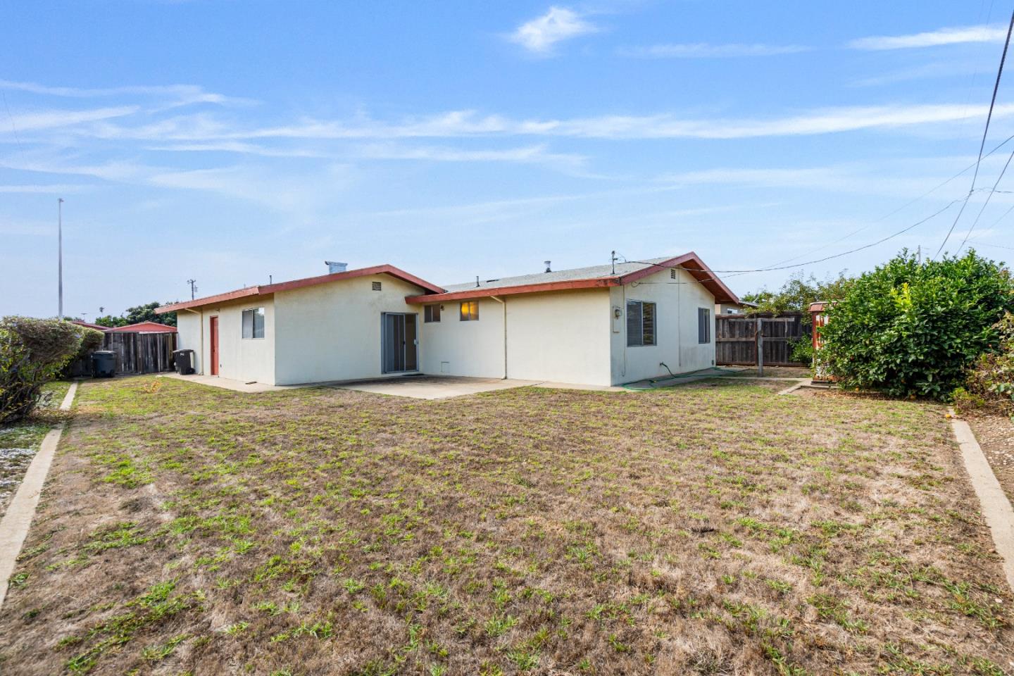 Detail Gallery Image 23 of 36 For 587 Mariposa St, Salinas,  CA 93906 - 3 Beds | 2 Baths