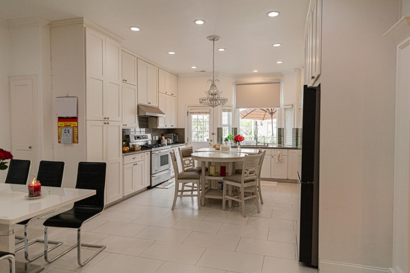 Detail Gallery Image 4 of 53 For 1837 S White Rd, San Jose,  CA 95127 - 4 Beds | 3/1 Baths