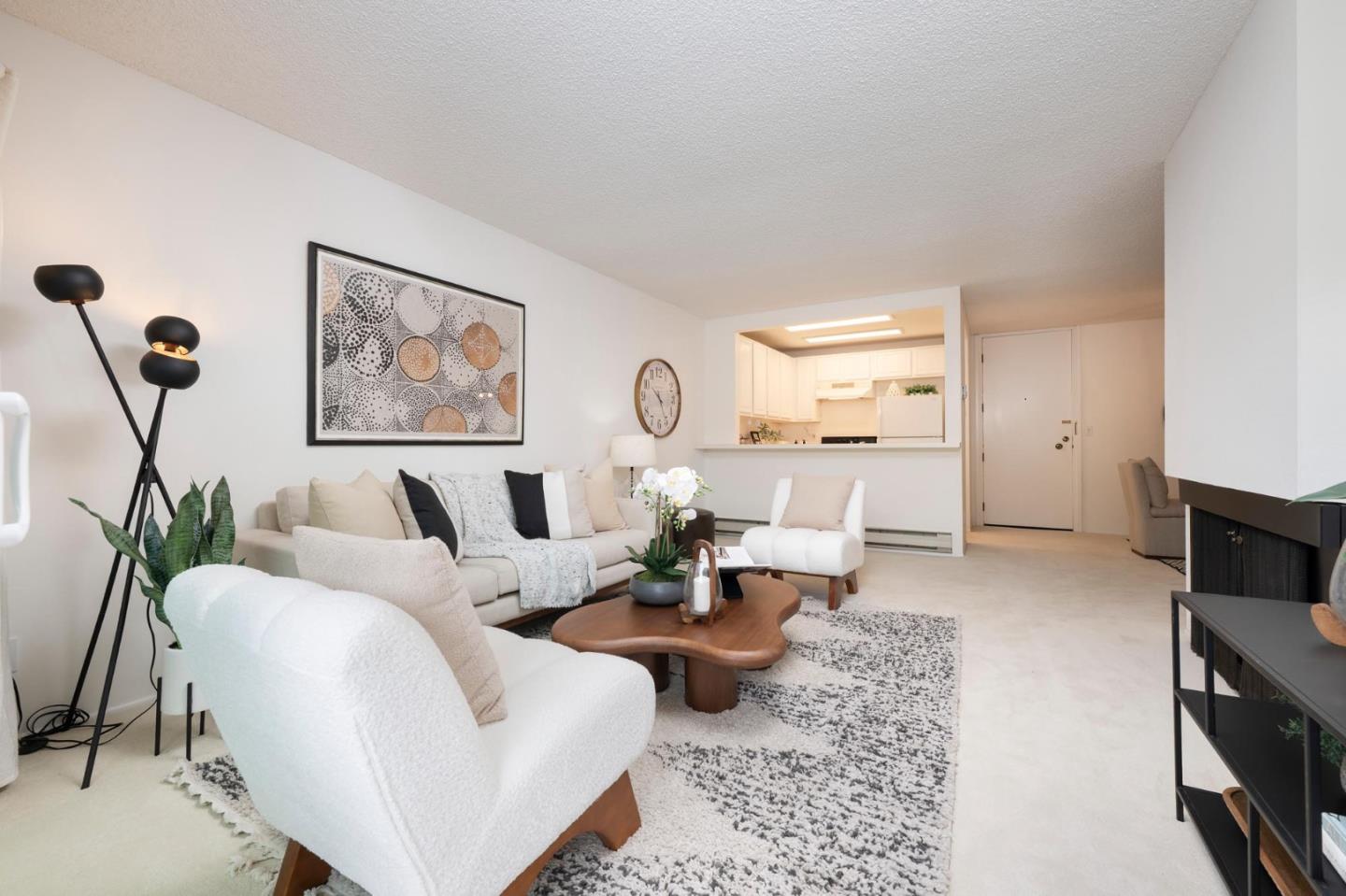 Detail Gallery Image 2 of 16 For 316 N El Camino Real #306,  San Mateo,  CA 94401 - 2 Beds | 2 Baths