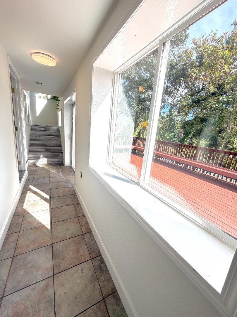 Detail Gallery Image 12 of 23 For 17944 Madrone Dr, Los Gatos,  CA 95033 - 2 Beds | 1 Baths