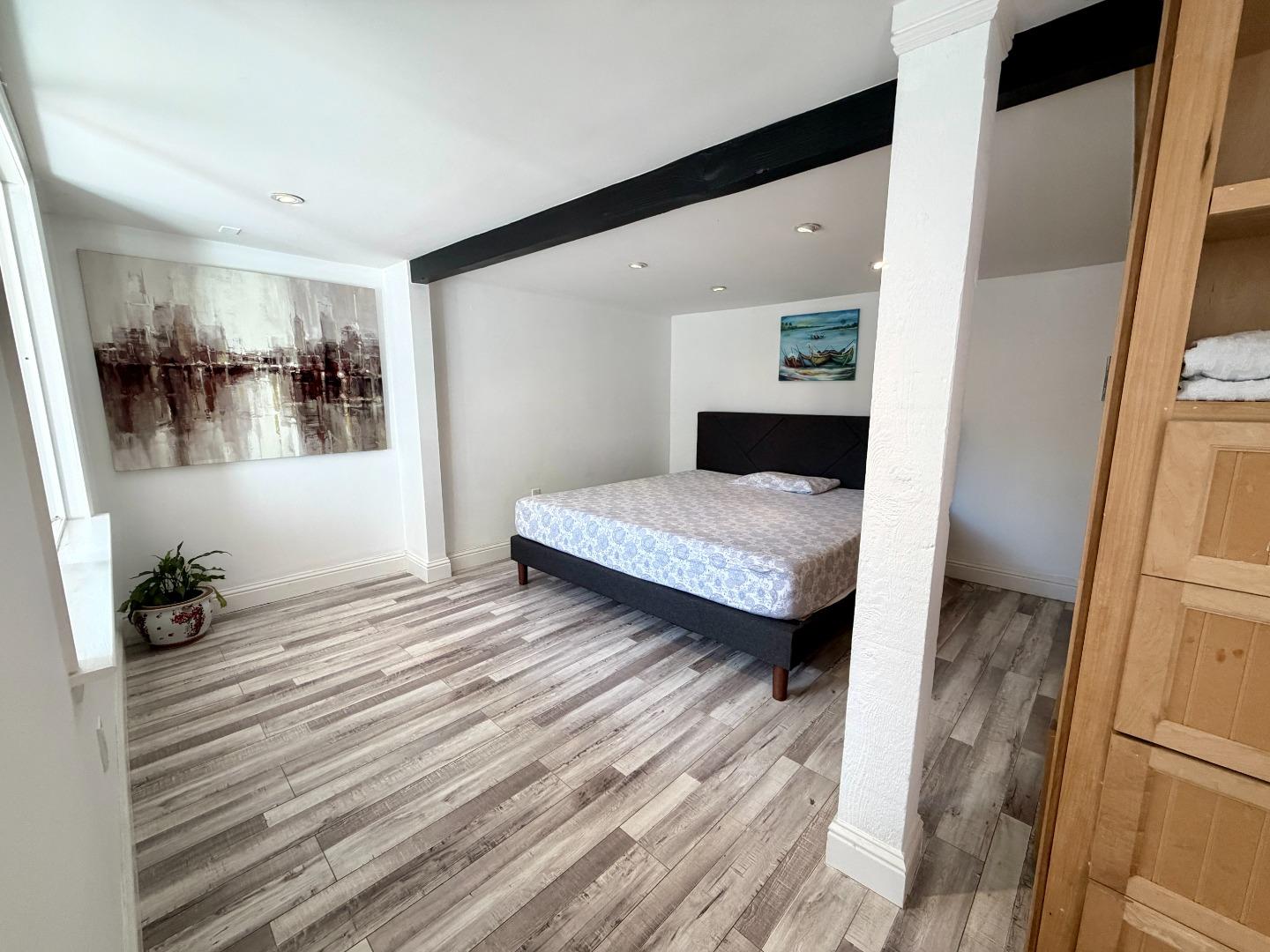 Detail Gallery Image 13 of 23 For 17944 Madrone Dr, Los Gatos,  CA 95033 - 2 Beds | 1 Baths