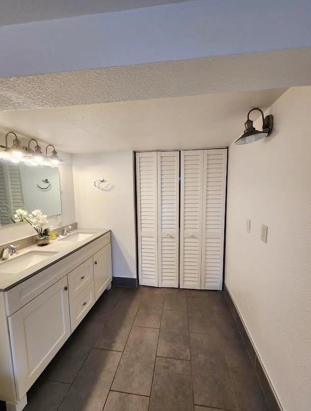 Detail Gallery Image 16 of 23 For 17944 Madrone Dr, Los Gatos,  CA 95033 - 2 Beds | 1 Baths